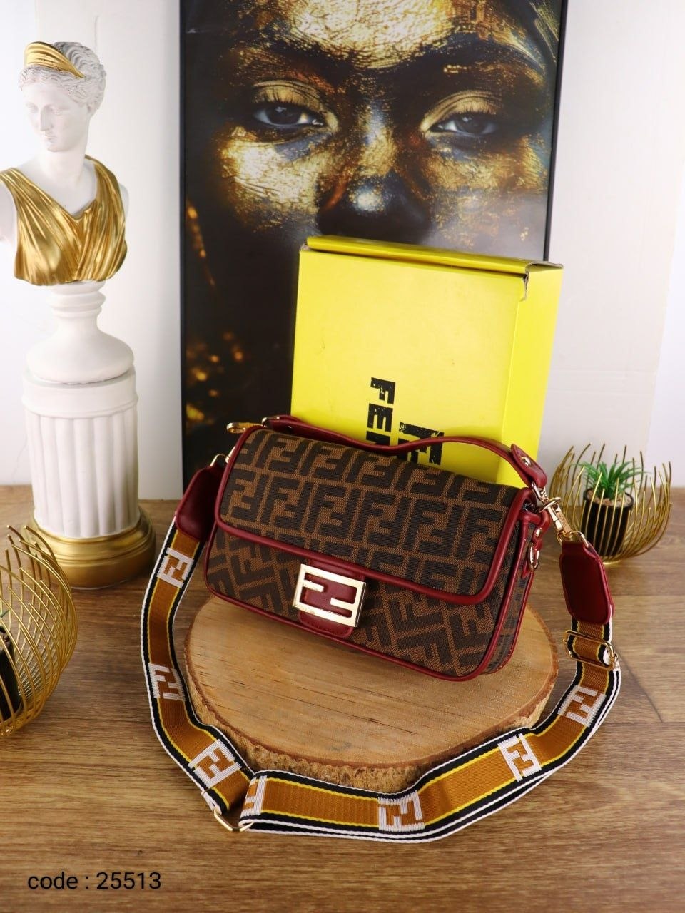 Fendi Shoulder Bag L- 25513