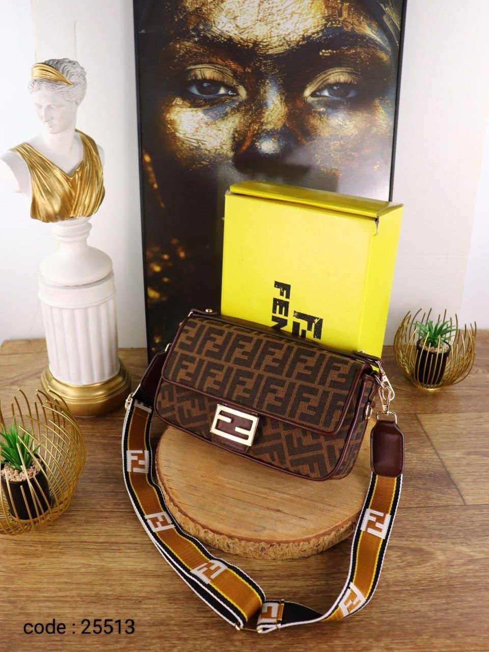 Fendi Shoulder Bag L- 25513