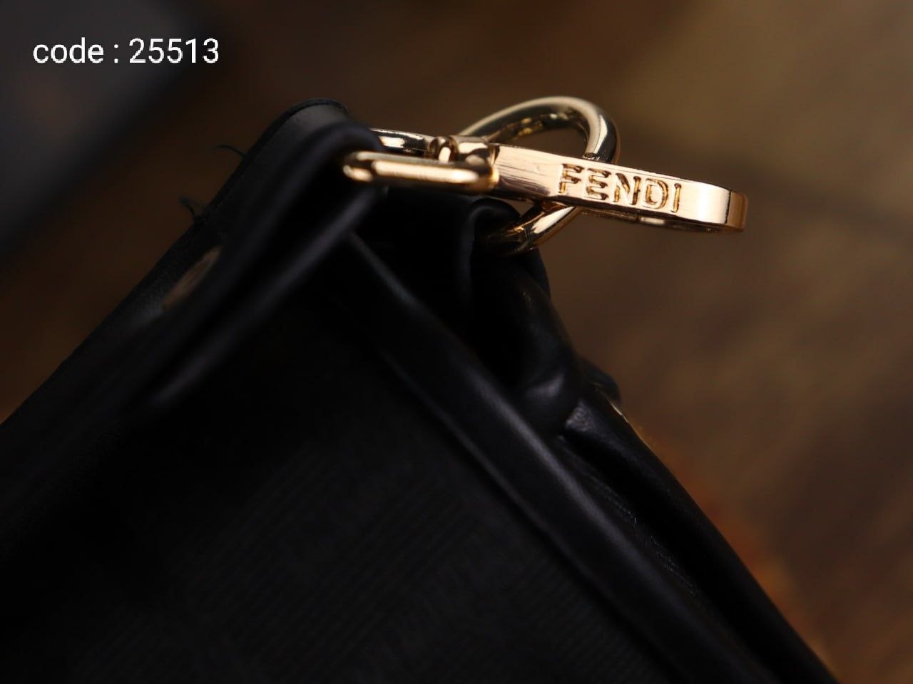 Fendi Shoulder Bag L- 25513