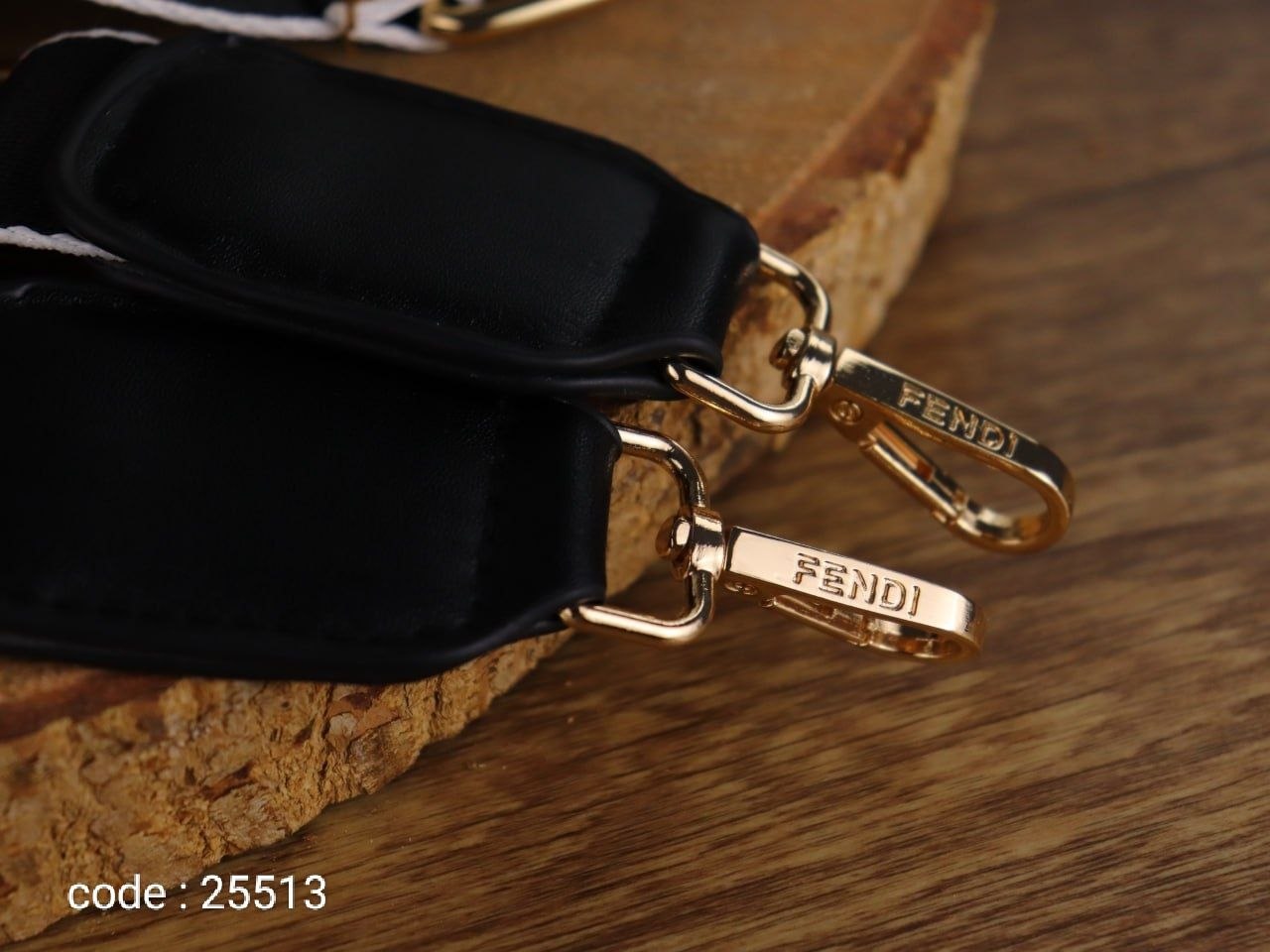 Fendi Shoulder Bag L- 25513