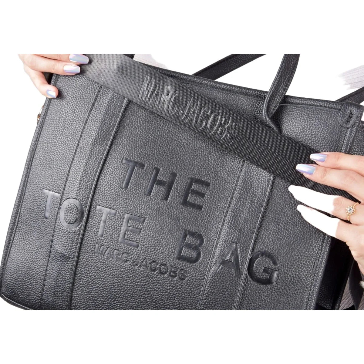 Marc Jacobs Handbag F- 640