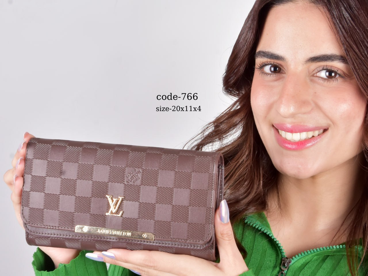 Louis Vuitton Wallet F- 766
