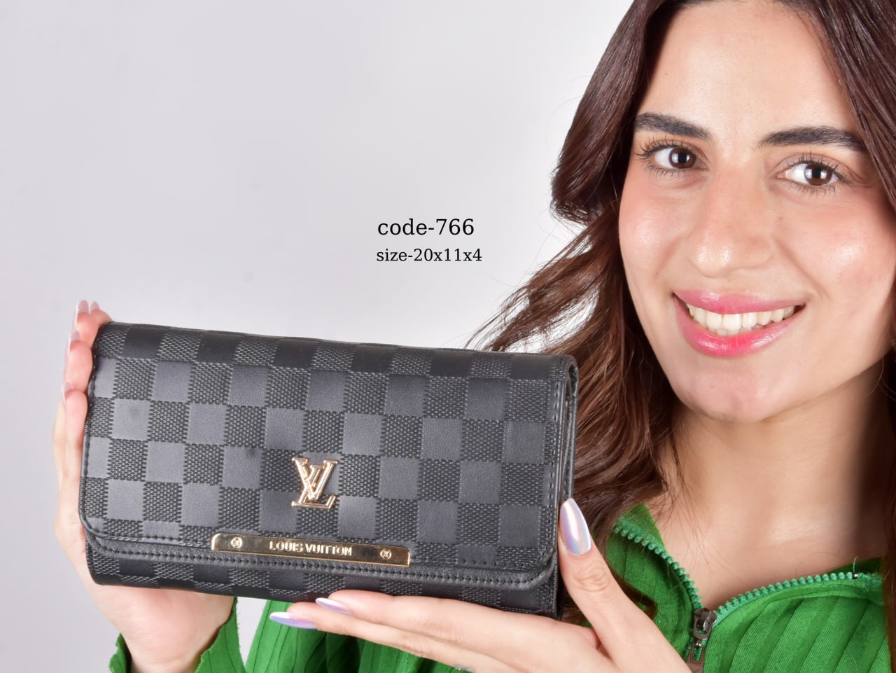 Louis Vuitton Wallet F- 766