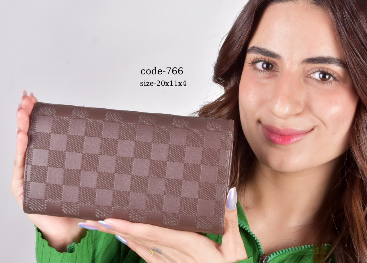 Louis Vuitton Wallet F- 766