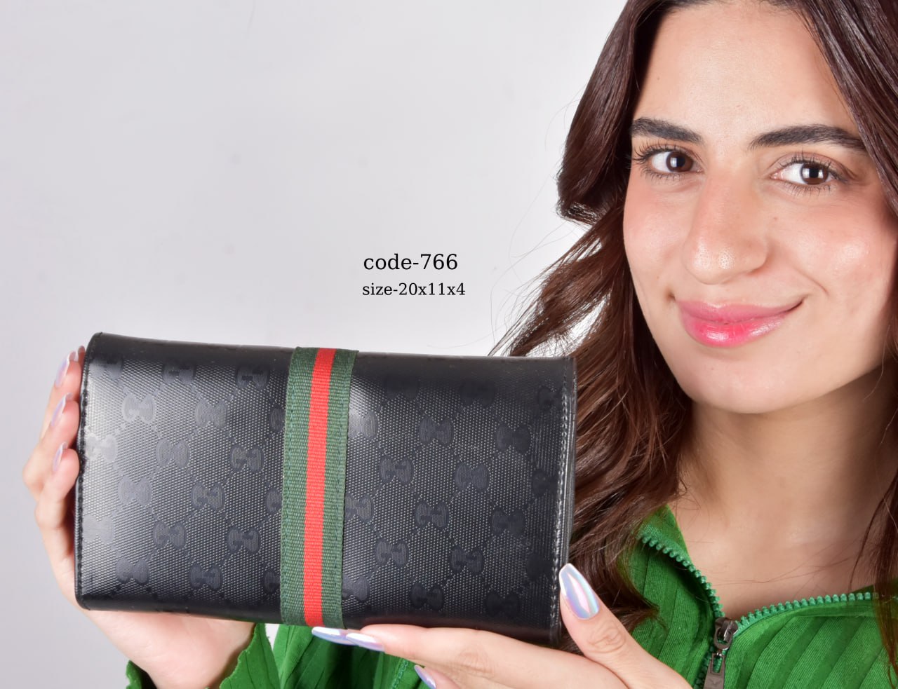 GUCCI Wallet F- 766