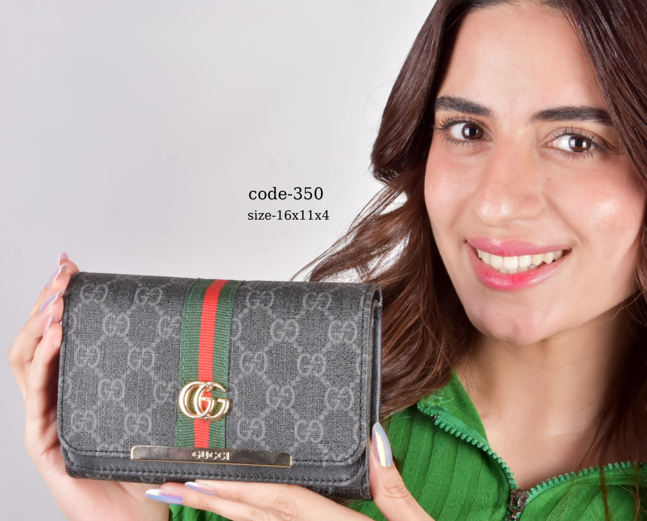 GUCCI Wallet F- 350