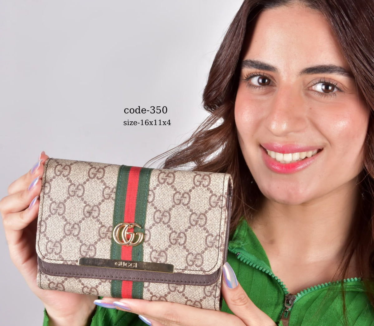GUCCI Wallet F- 350