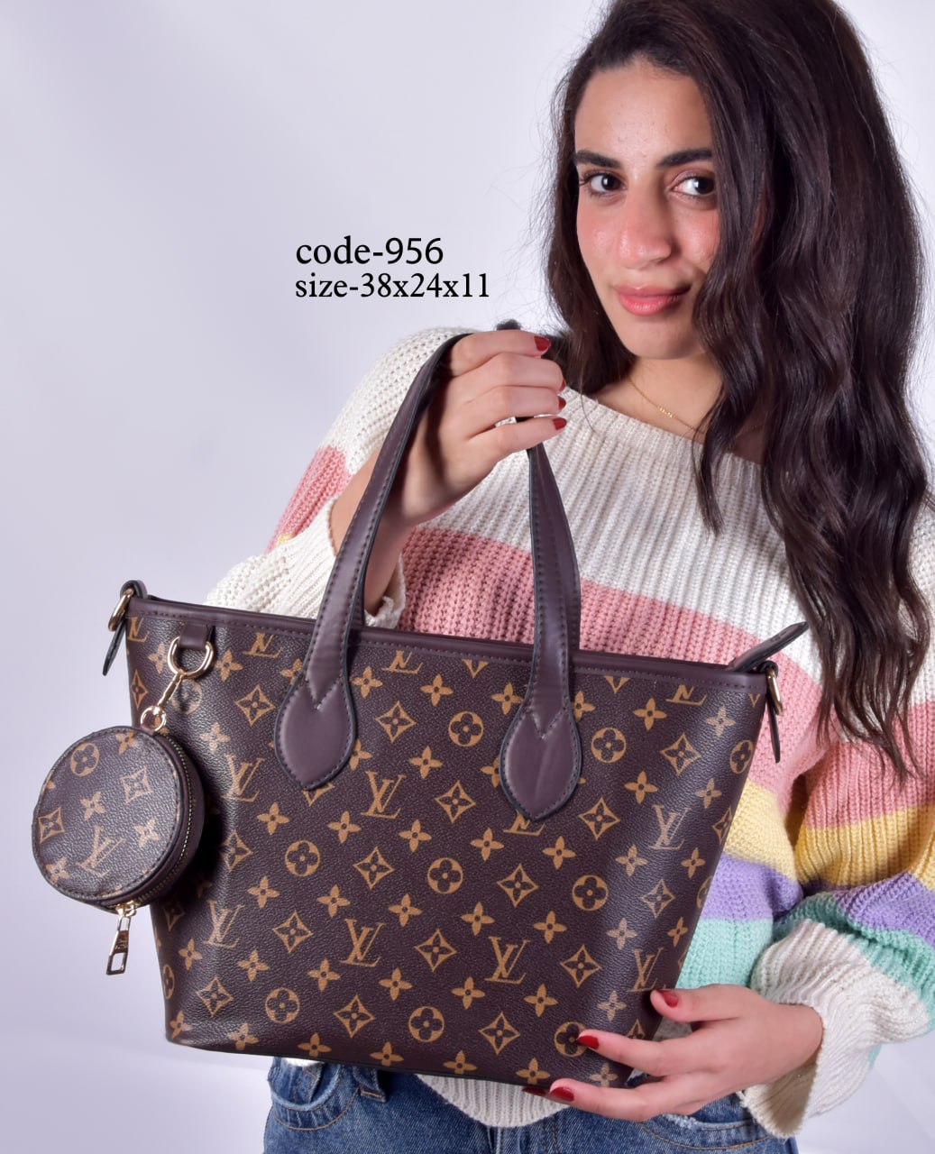 Louis Vuitton Handbag F- 956