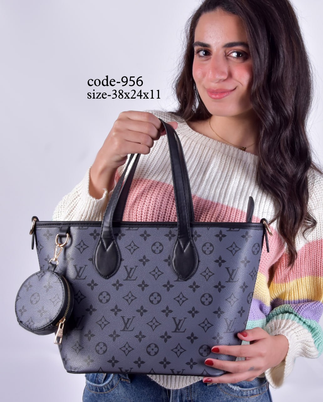 Louis Vuitton Handbag F- 956
