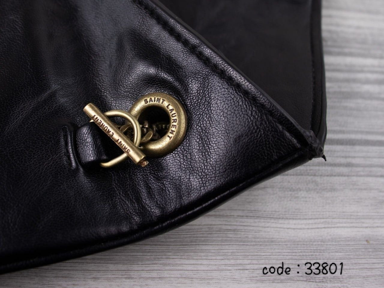 Saint Laurent Handbag L- 33801