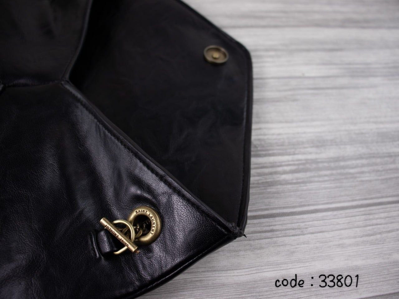 Saint Laurent Handbag L- 33801
