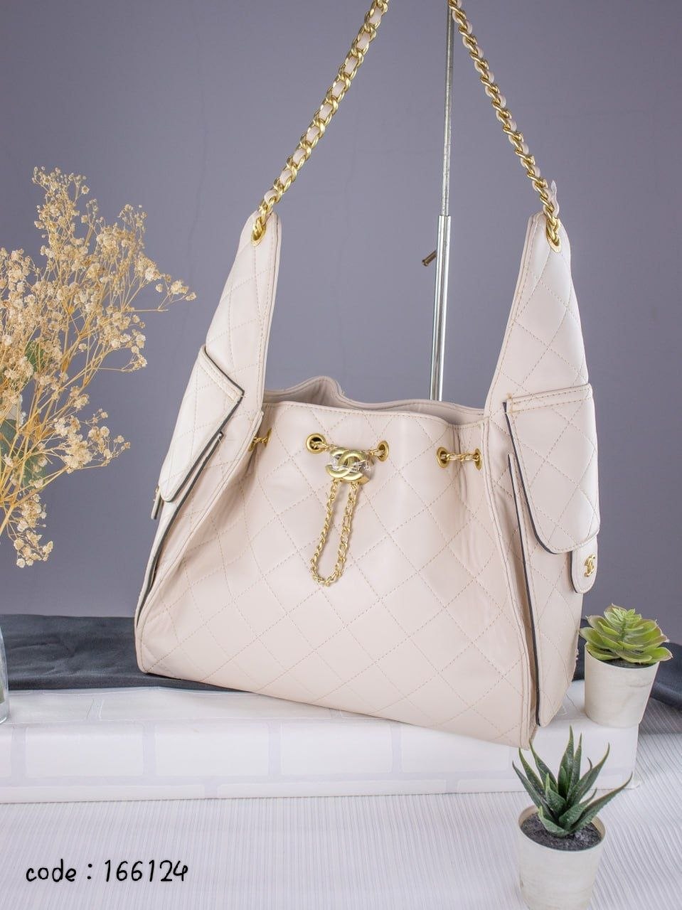 Chanel Handbag L- 166124