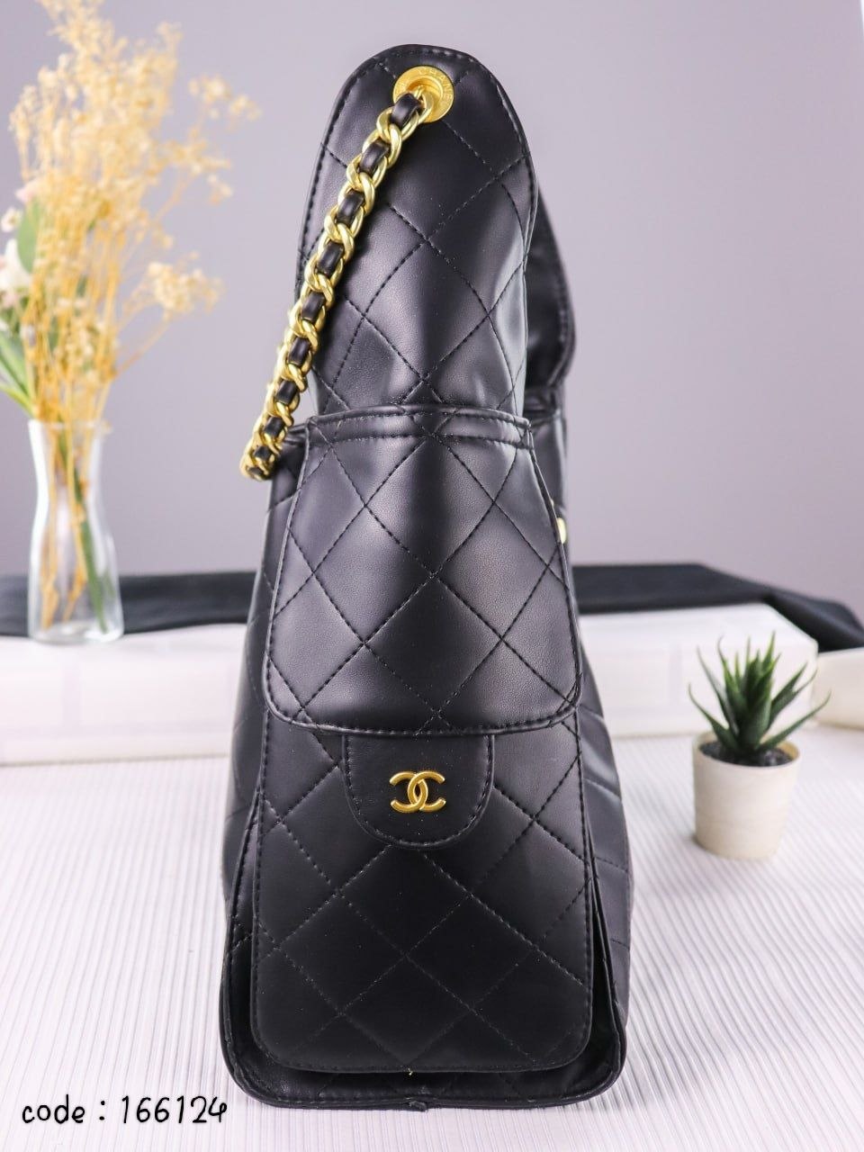 Chanel Handbag L- 166124