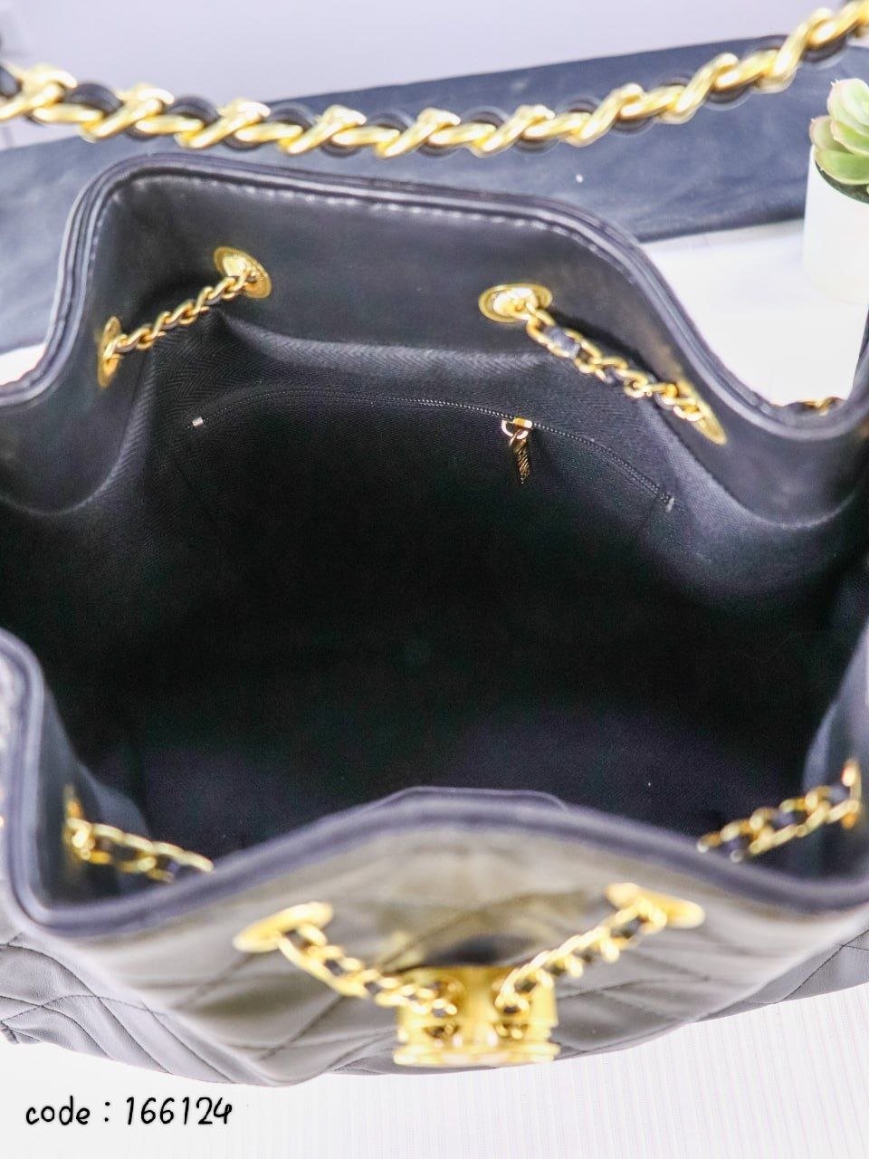 Chanel Handbag L- 166124