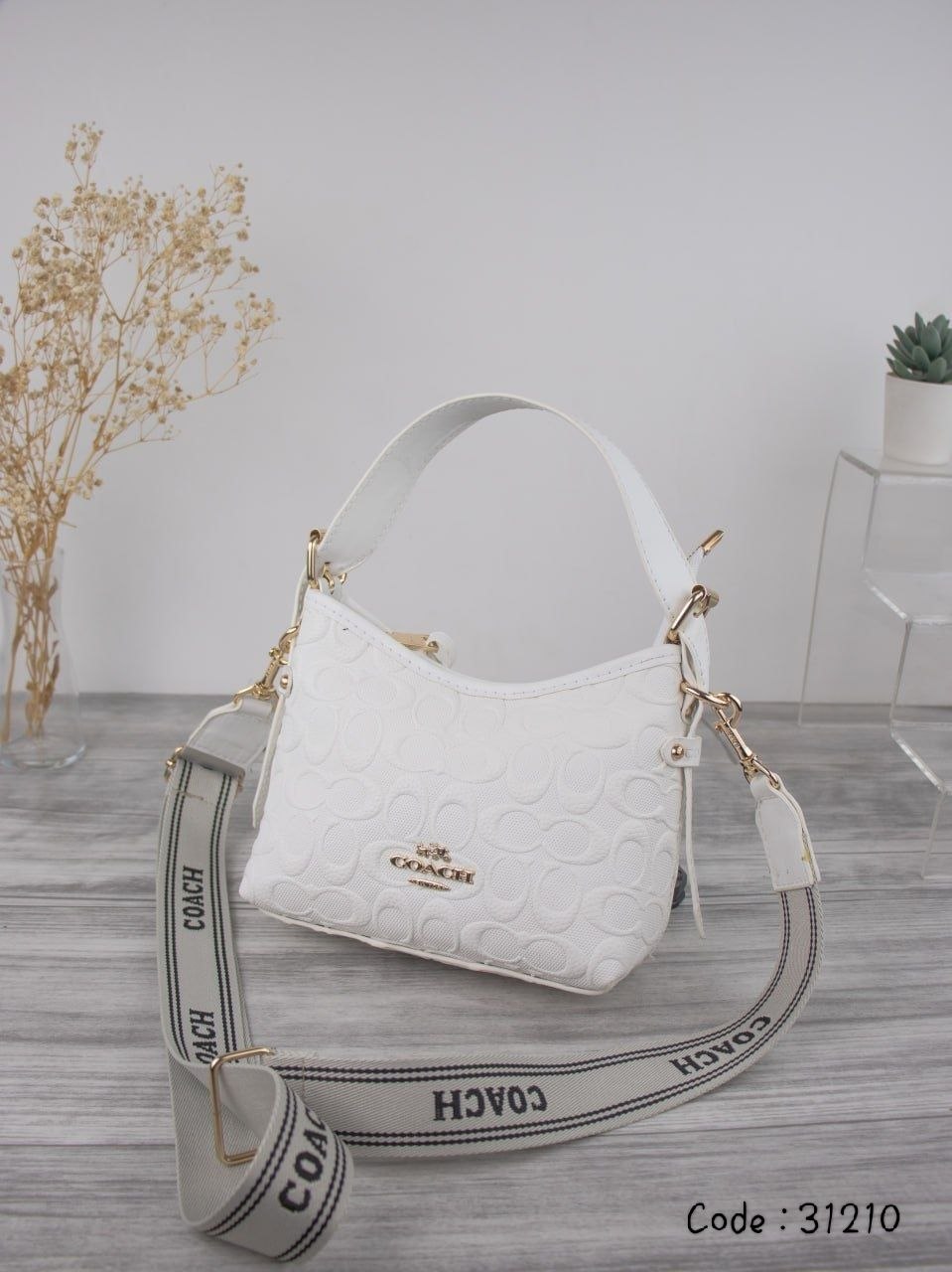 Coach Handbag L- 31210