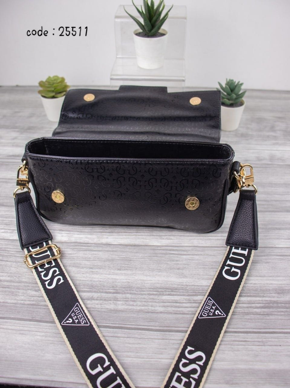 GUESS Handbag L- 25511