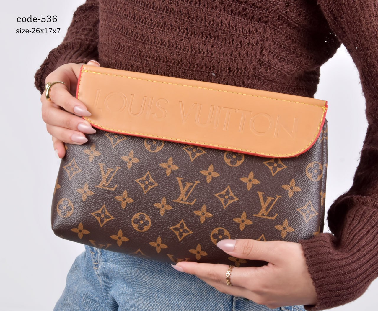 Louis Vuitton Handbag F- 536