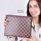 Louis Vuitton Clutch F- 535