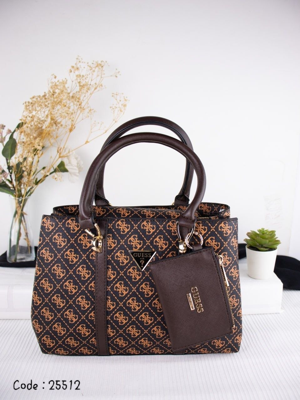 GUESS Handbag L- 25512