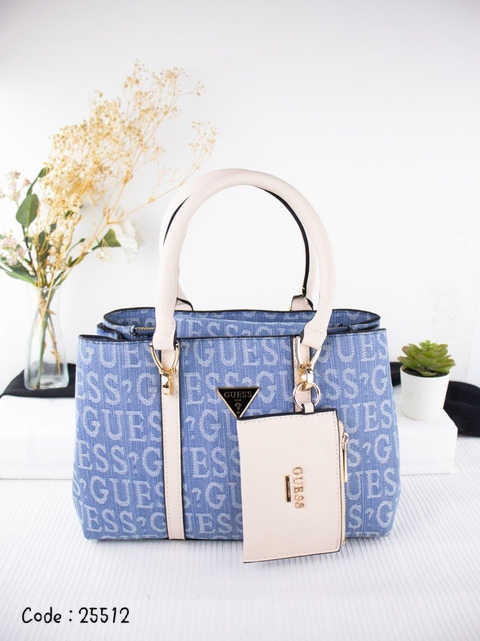 GUESS Handbag L- 25512
