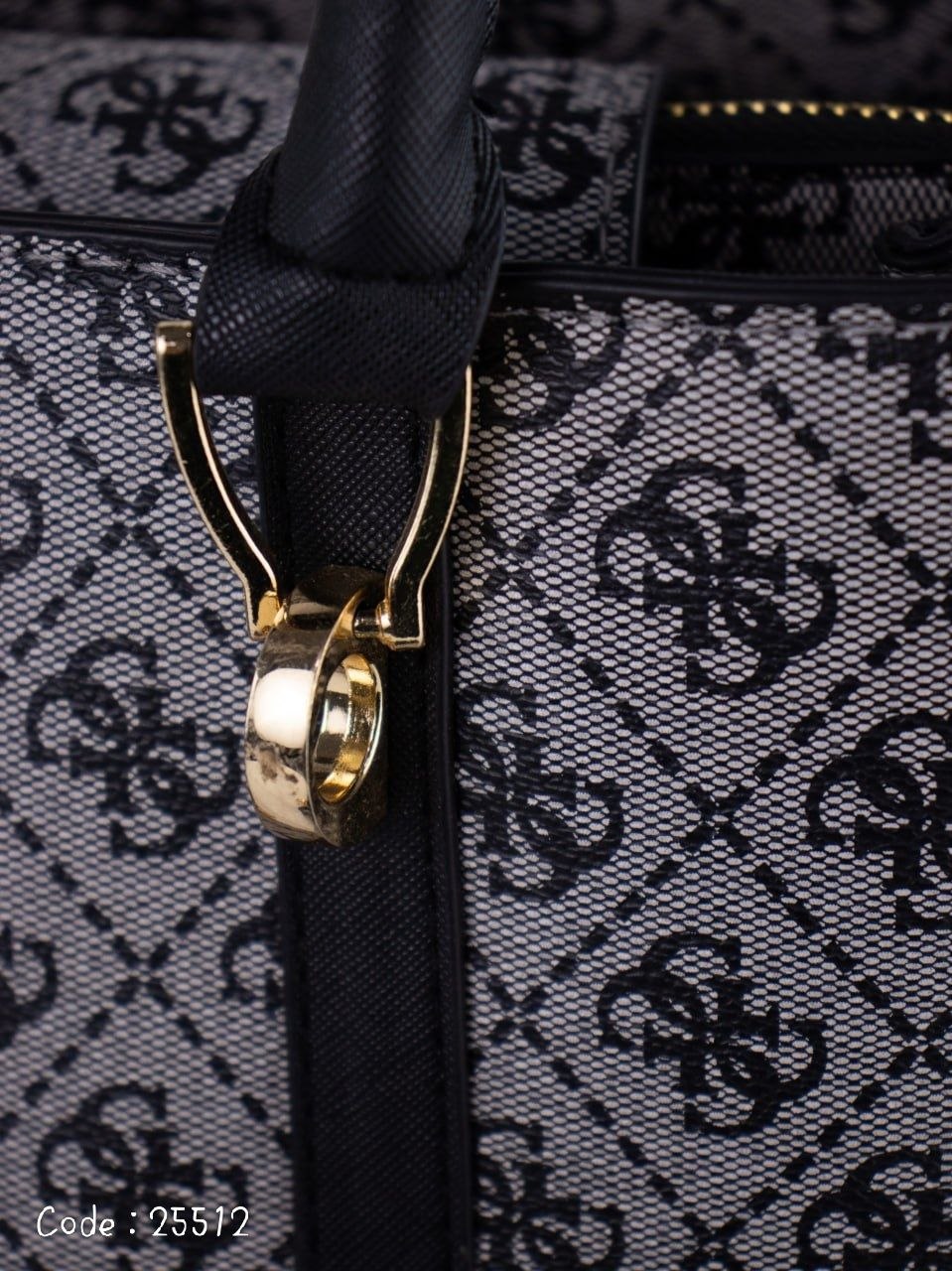 GUESS Handbag L- 25512
