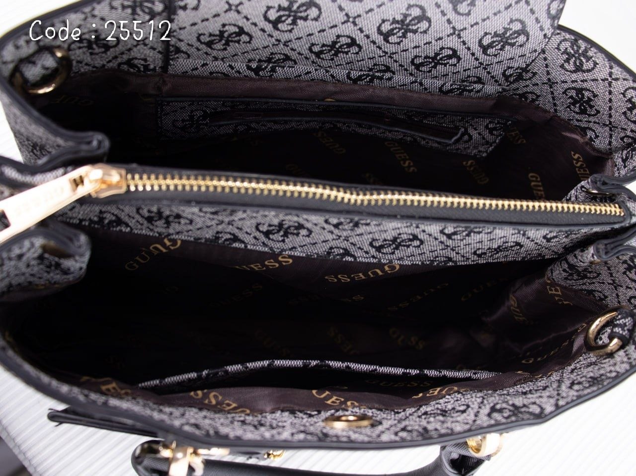 GUESS Handbag L- 25512
