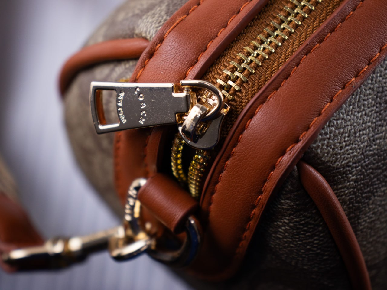 COACH Handbag L- 34403