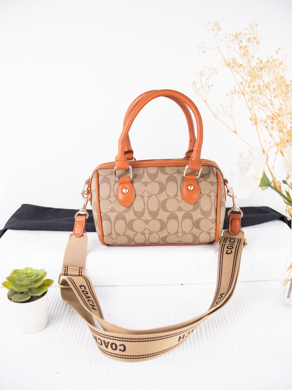 COACH Handbag L- 34403