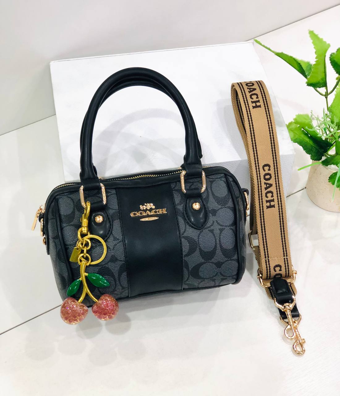 COACH Handbag L- 34403