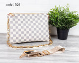 Louis Vuitton Handbag L- 526