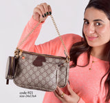 GUCCI Handbag F- 921