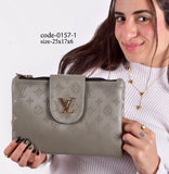 Louis Vuitton Handbag F- 0157