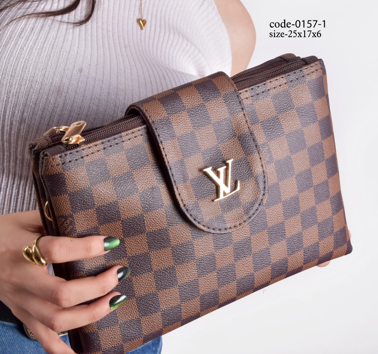 Louis Vuitton Handbag F- 0157