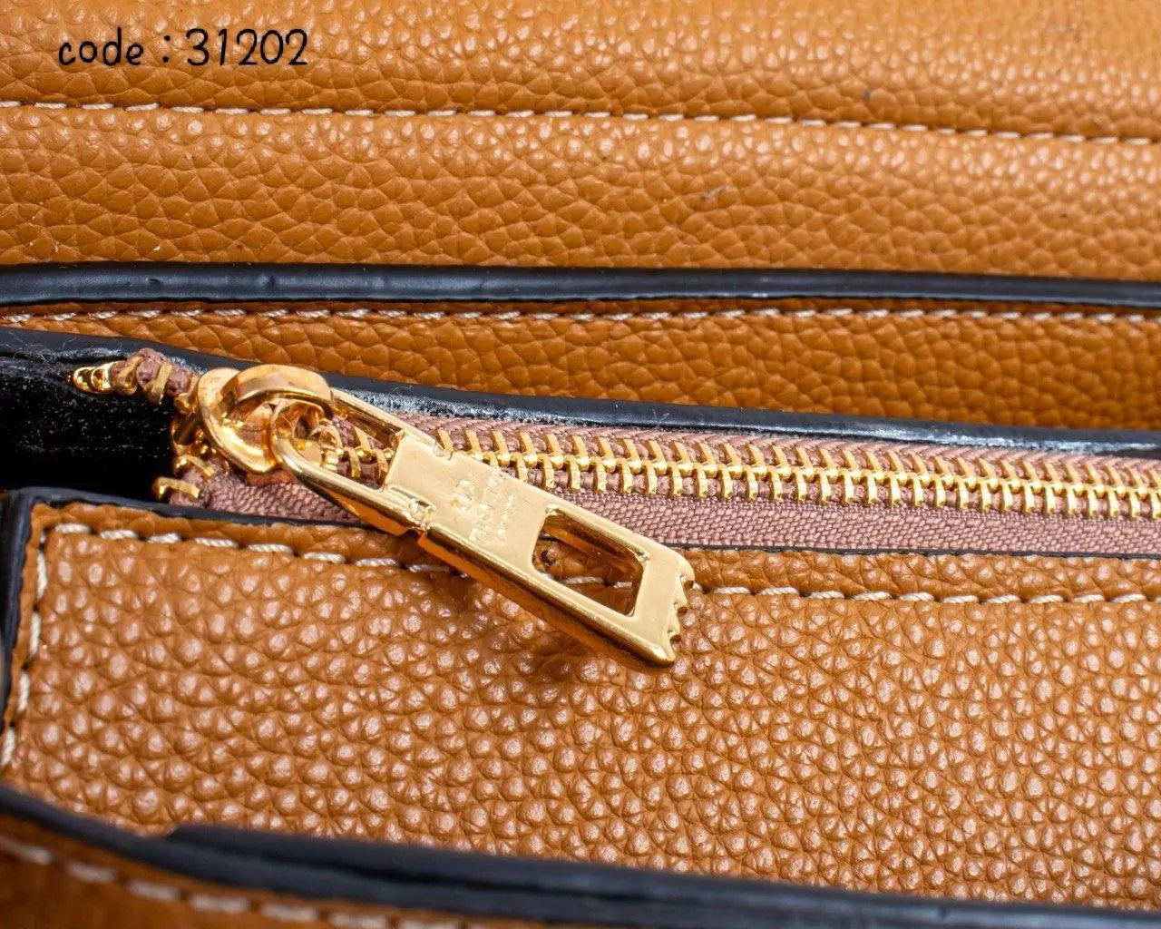 VALENTINO Handbag L- 31202