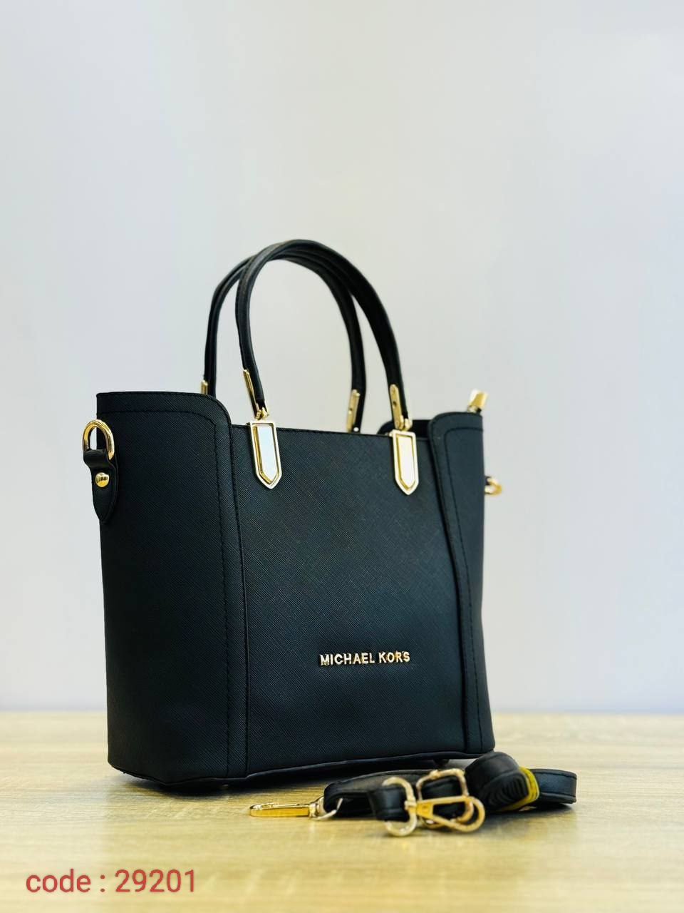 Michael Kors Handbag L- 29201 -2