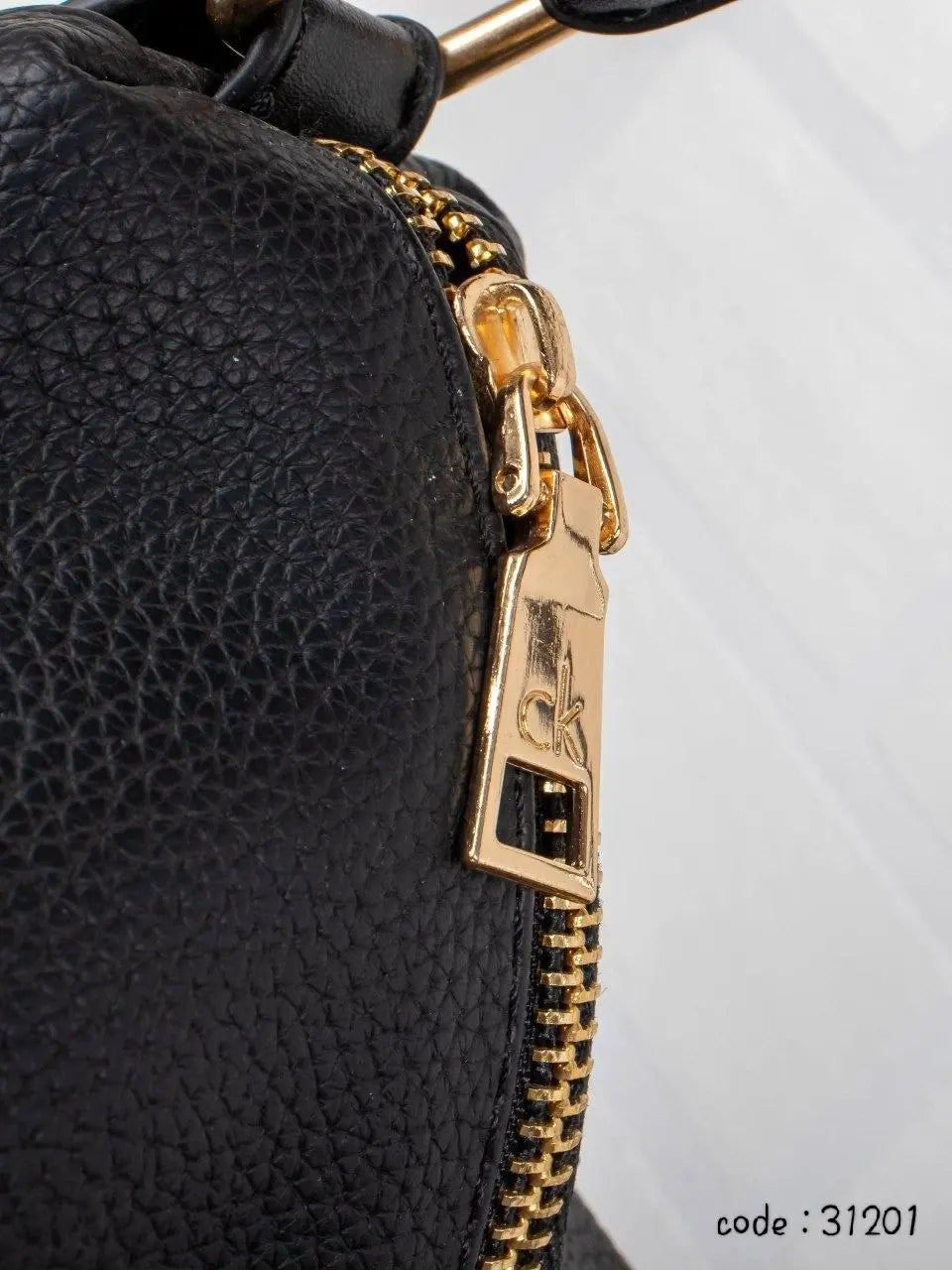Calvin Klein Handbag L- 31201