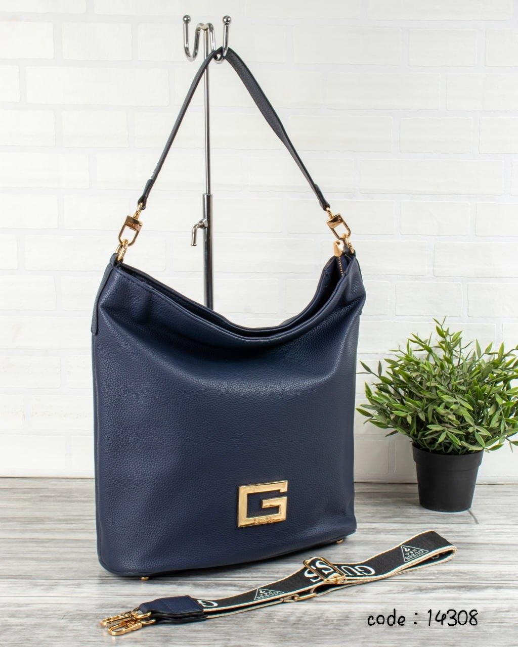 GUESS Handbag L- 14308