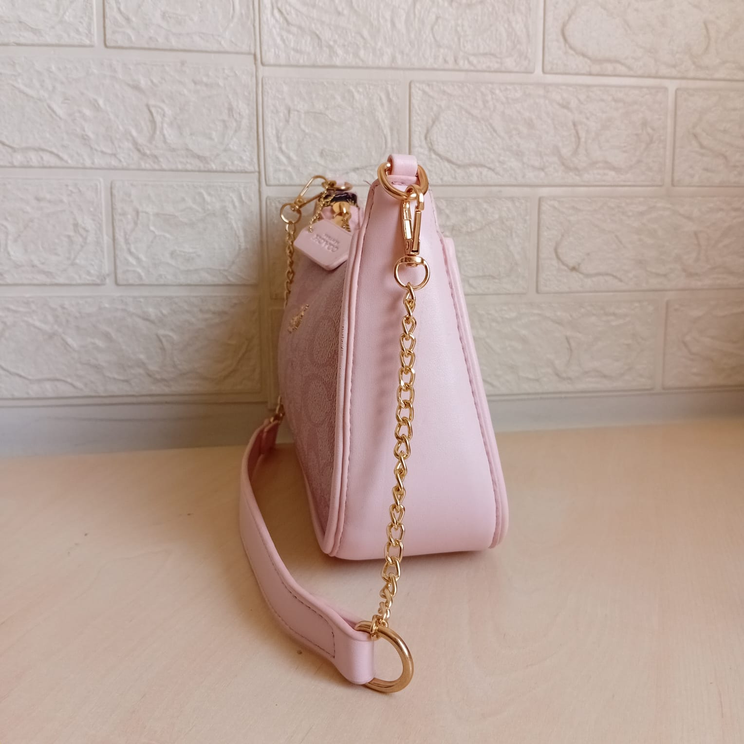 Coach Handbag N- 08