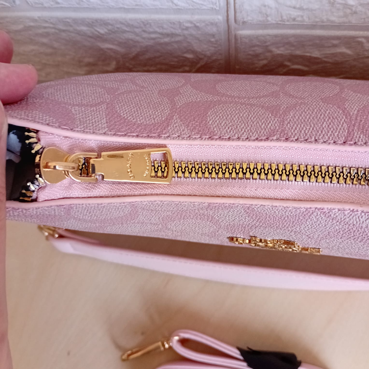 Coach Handbag N- 08