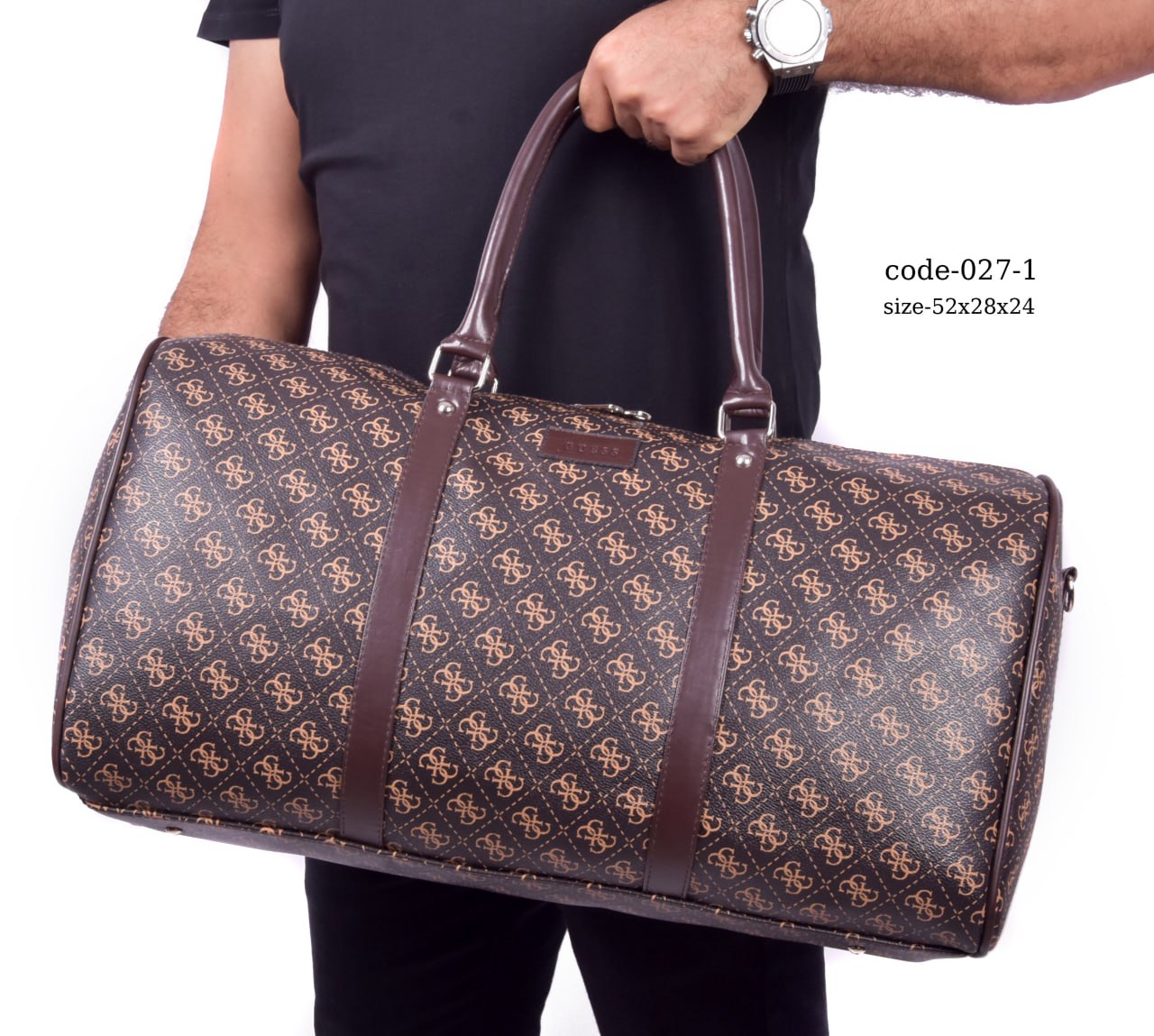GUESS Travel/Gym Duffel Bag F- 027-1