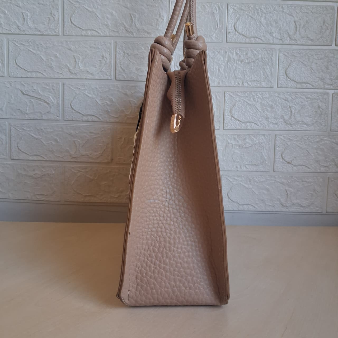 Aldino Handbag T- GB27