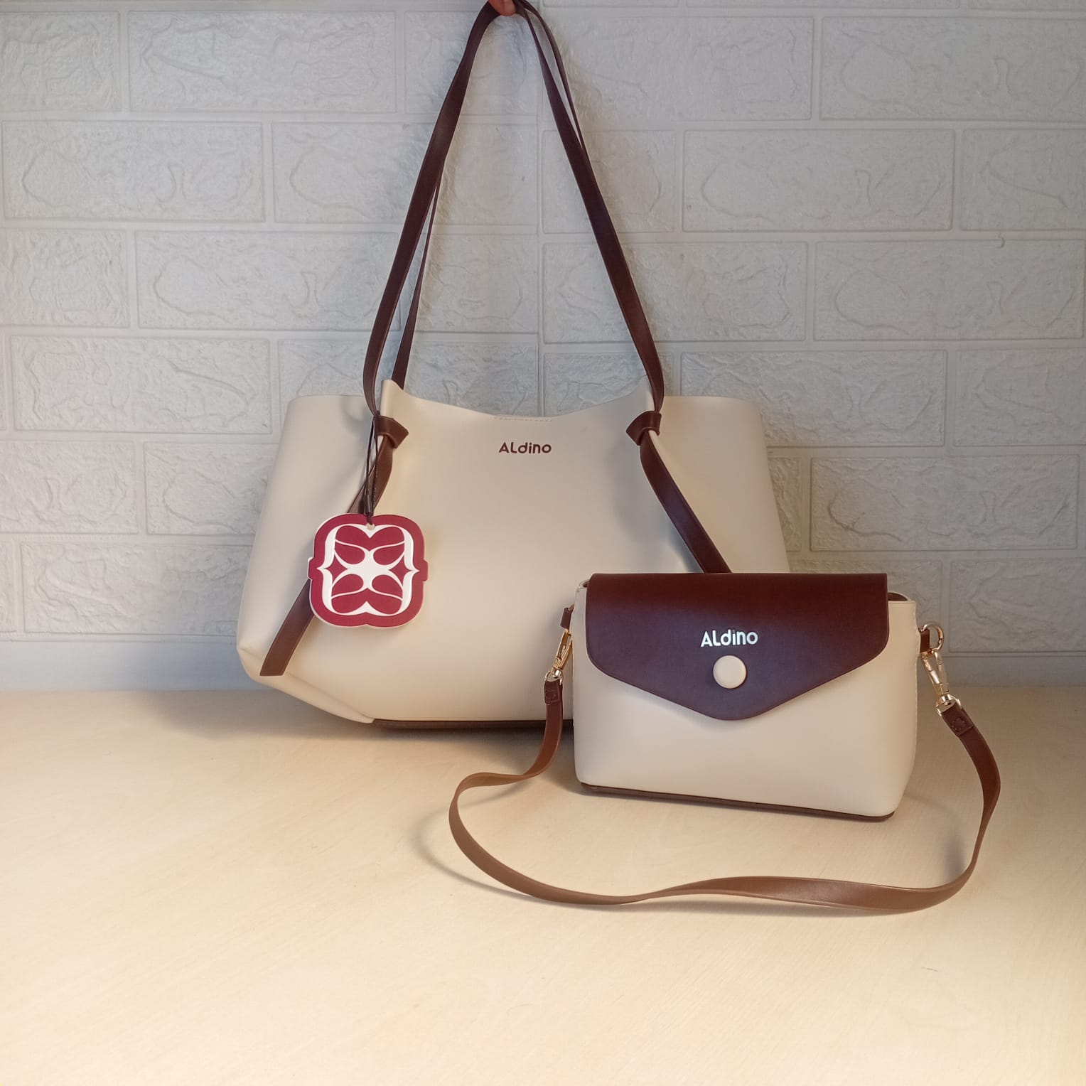 Aldino Handbag T- GB28