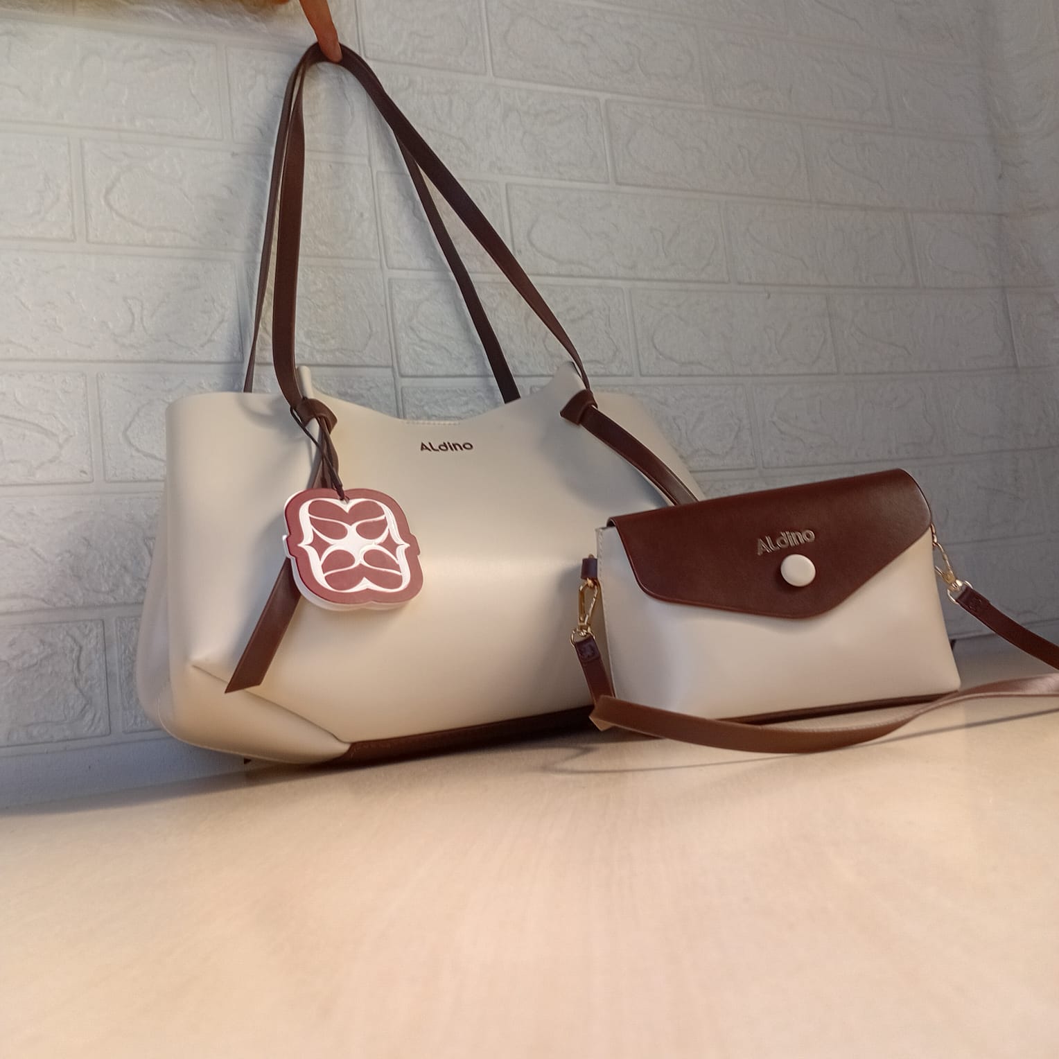Aldino Handbag T- GB28