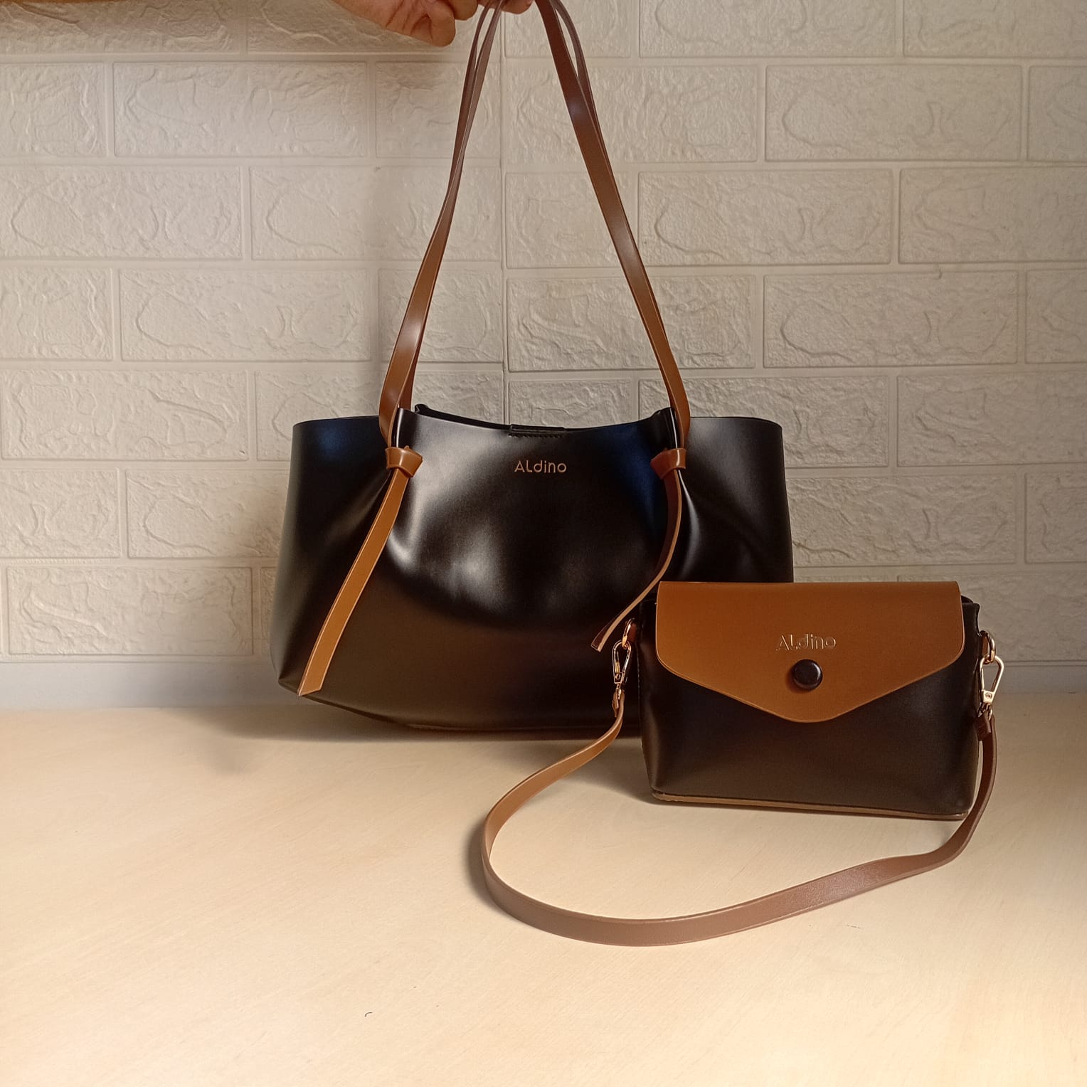Aldino Handbag T- GB28