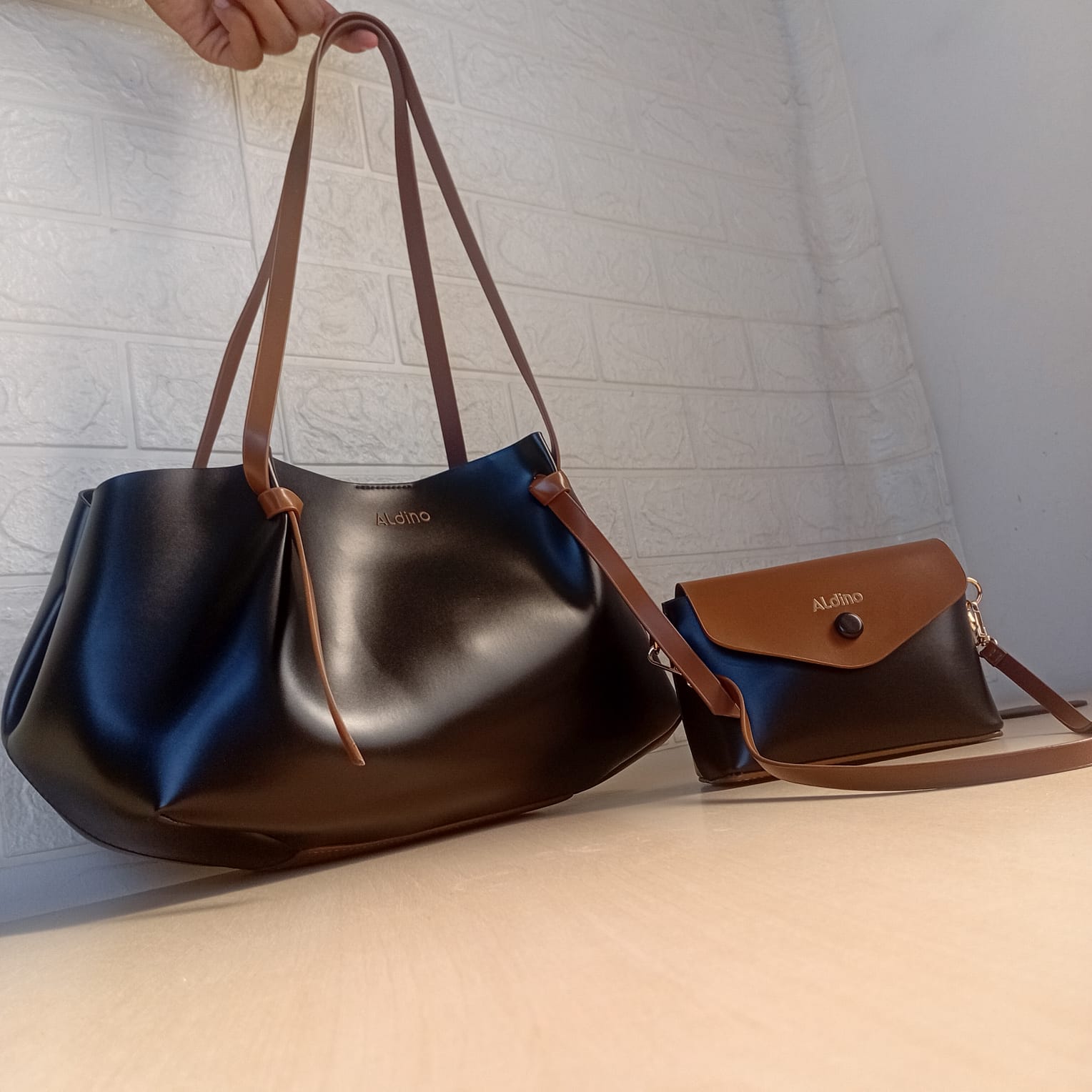 Aldino Handbag T- GB28