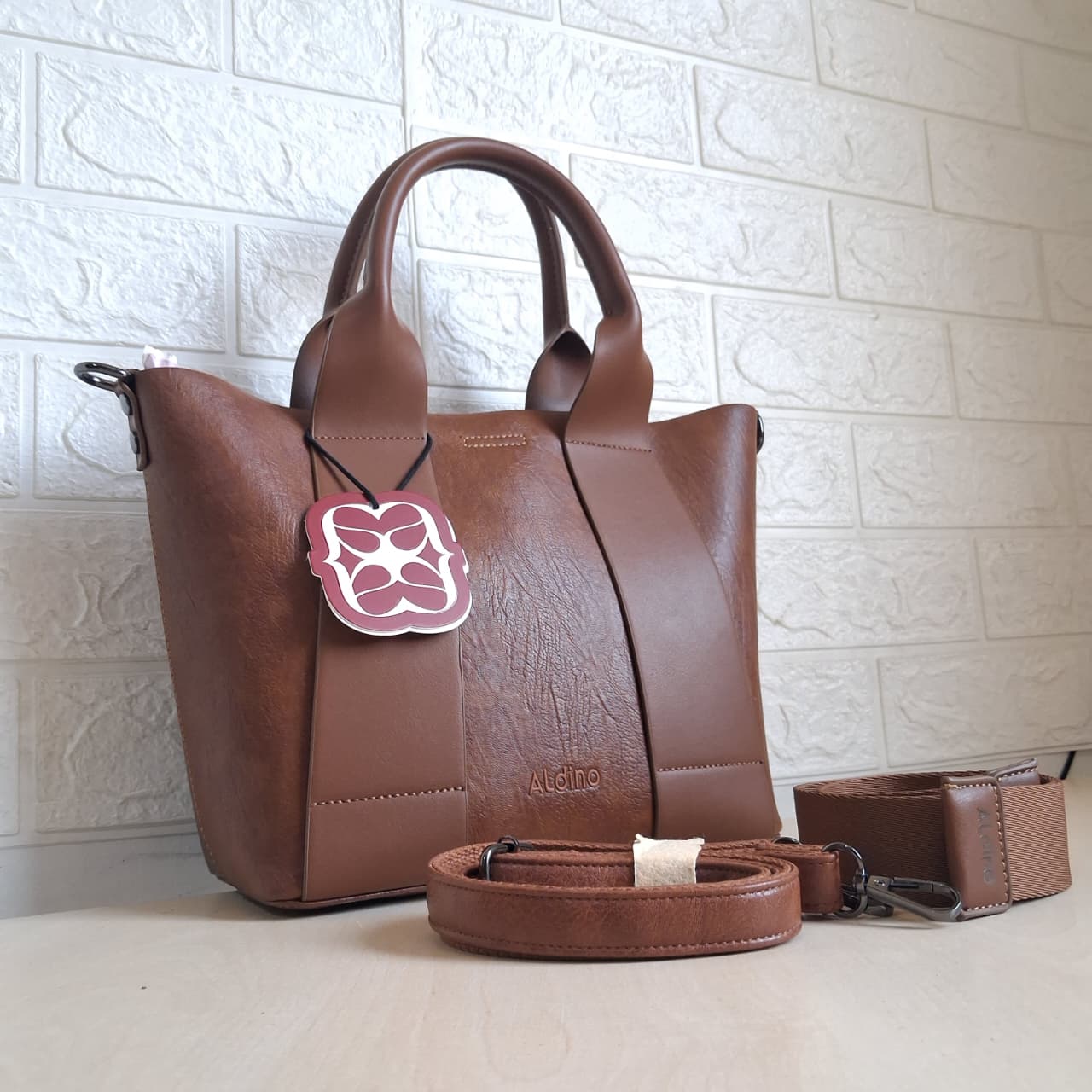 Aldino Handbag T- GB30