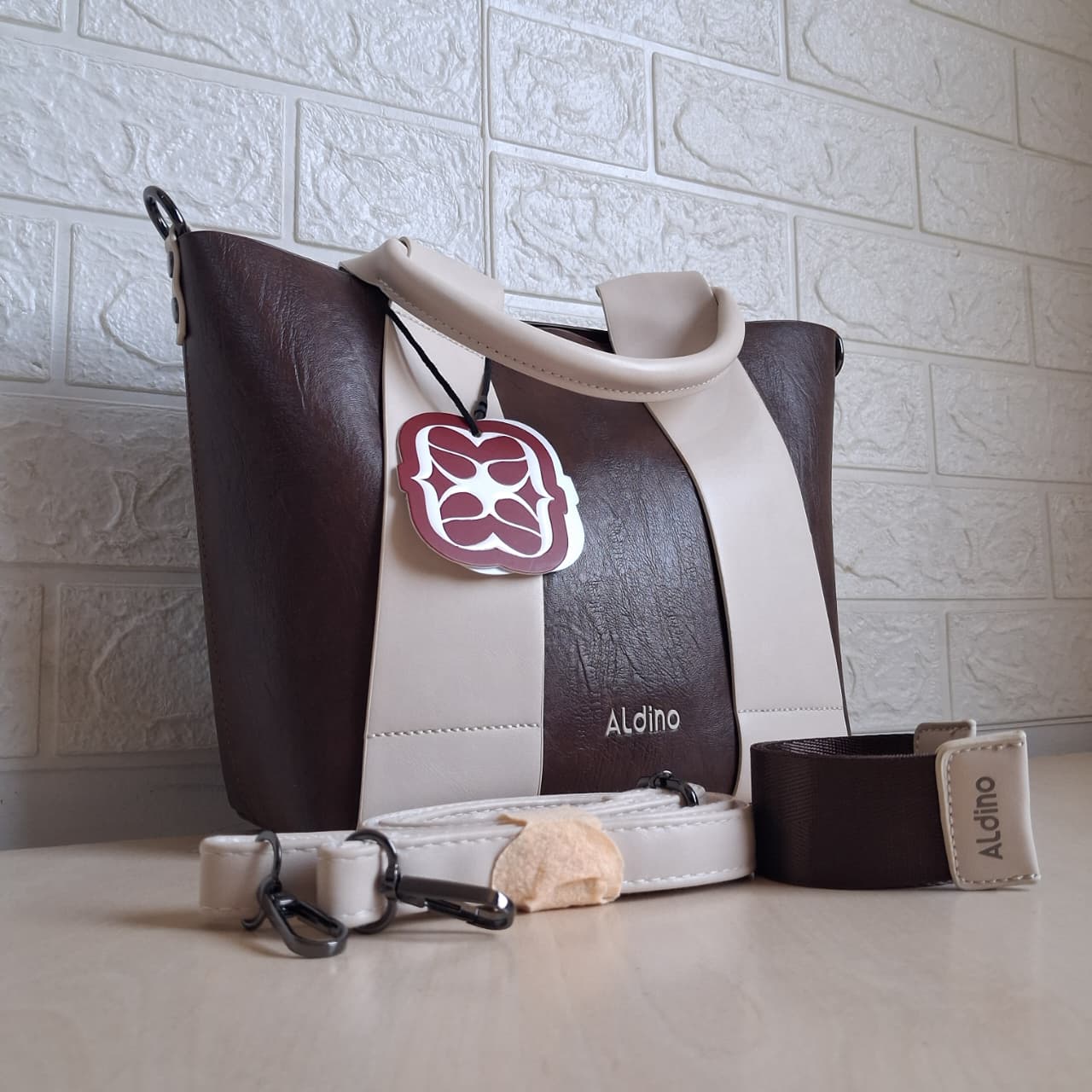 Aldino Handbag T- GB30