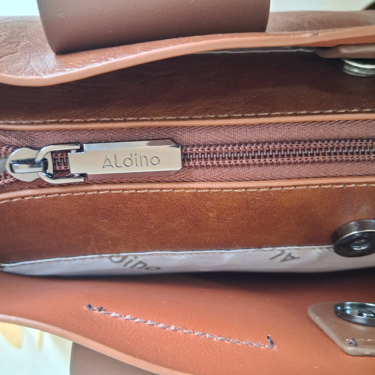 Aldino Handbag T- GB30