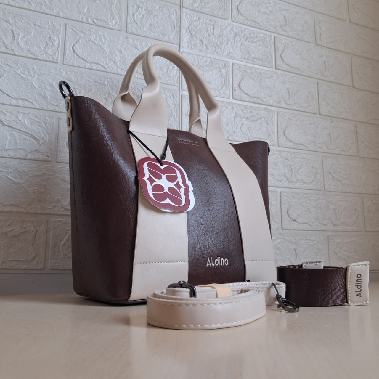 Aldino Handbag T- GB30