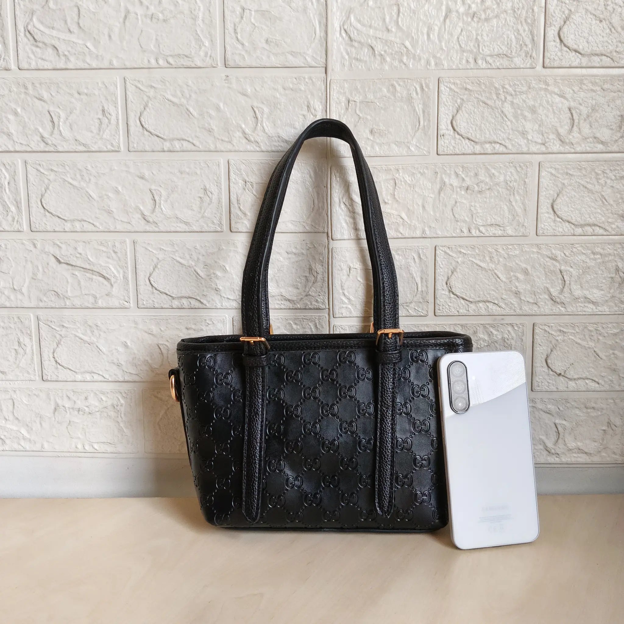 Gucci Handbag F- 2026